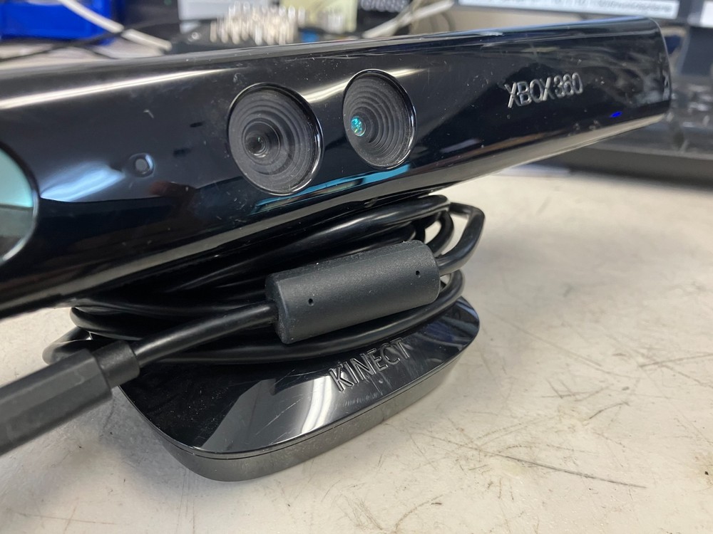 Microsoft Xbox 360 Black Kinect Sensor Bar with Power Supply