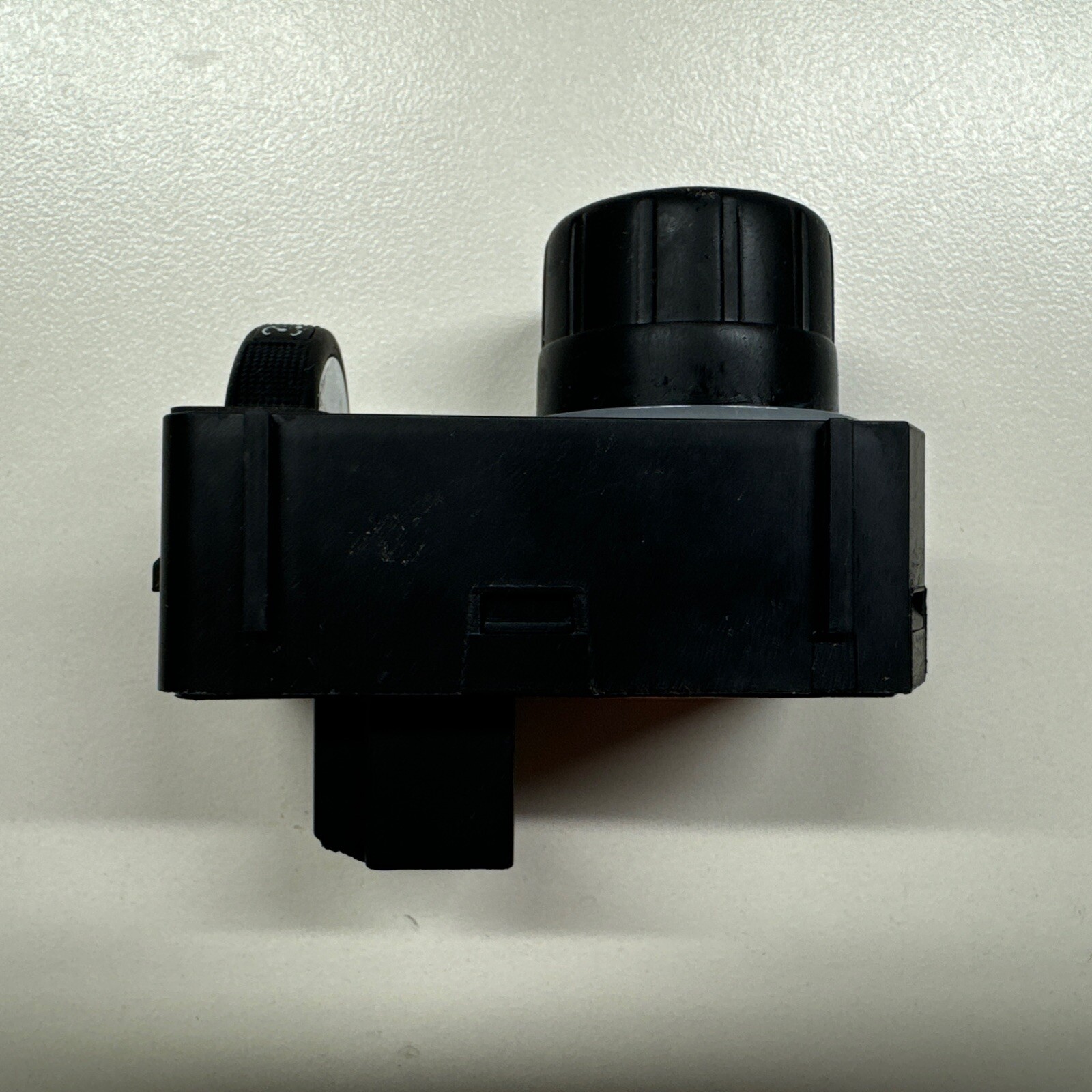 23458495 - Genuine GM Headlamp Assembly Switch - 2016-2021 GMC Canyon