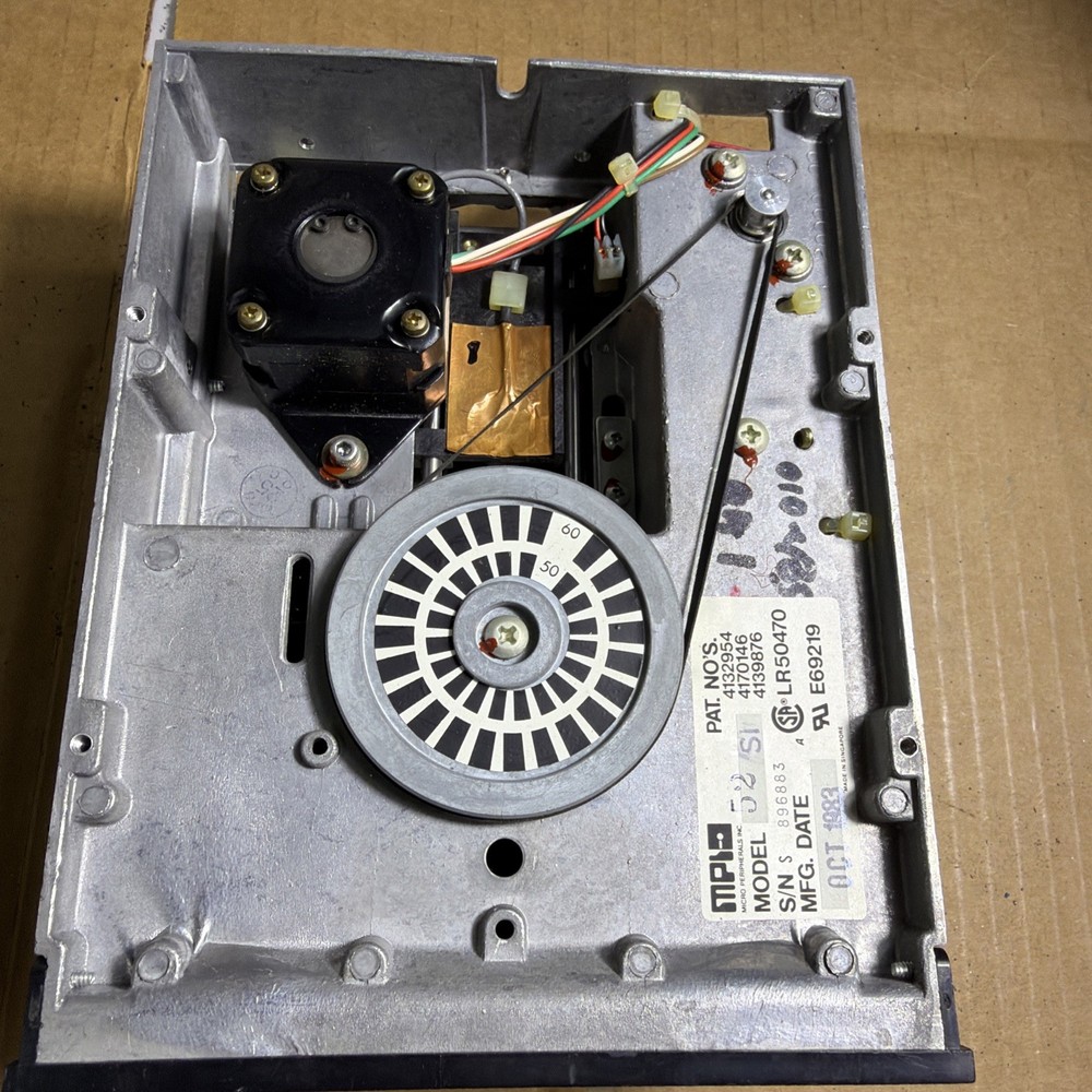 Micro Peripheral 5.25" Disk Drive Model 51SI 4132954 4170146 4139876
