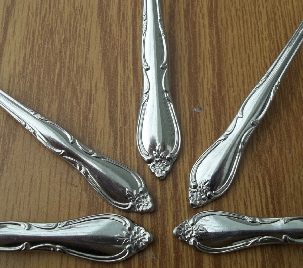 MONTCLAIR Pattern 6 Piece Place Set By Wm A Rogers Stainless Flatware