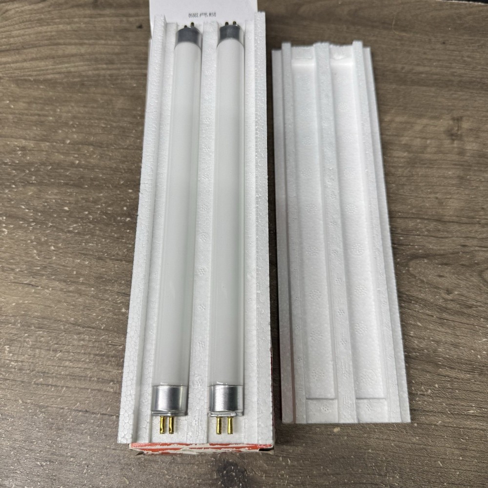 DynaTrap - Ultraviolet Replacement Bulbs (2 Pack) #32050 - New/Unused