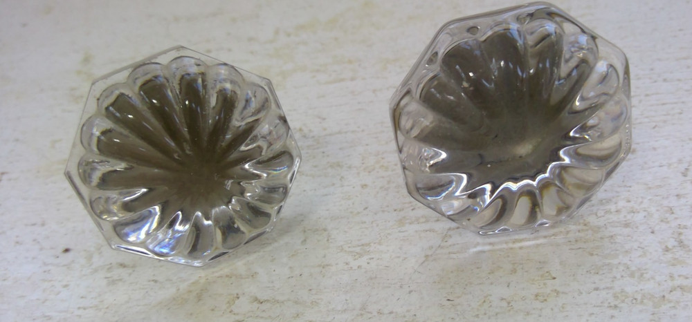 2 VINTAGE CLEAR GLASS OCTAGON 8-SIDED DRAWER PULLS KNOBS W/ BRASS SETTING NICE
