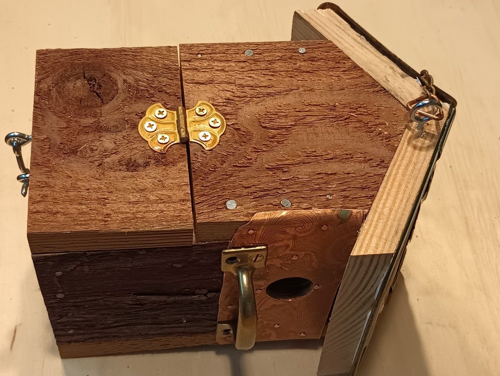 Rustic Handmade Wren Birdhouse using Recycled/Repurposed Material