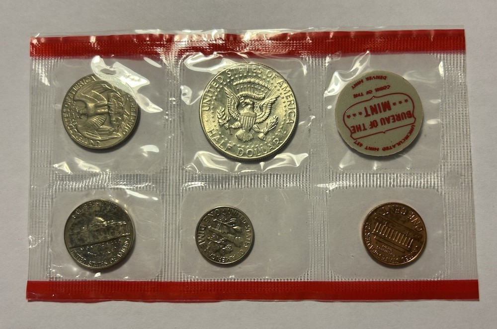 1970 U.S. Mint Set P&D w/Original Envelope-40% Silver Half & Lincoln-S Cent