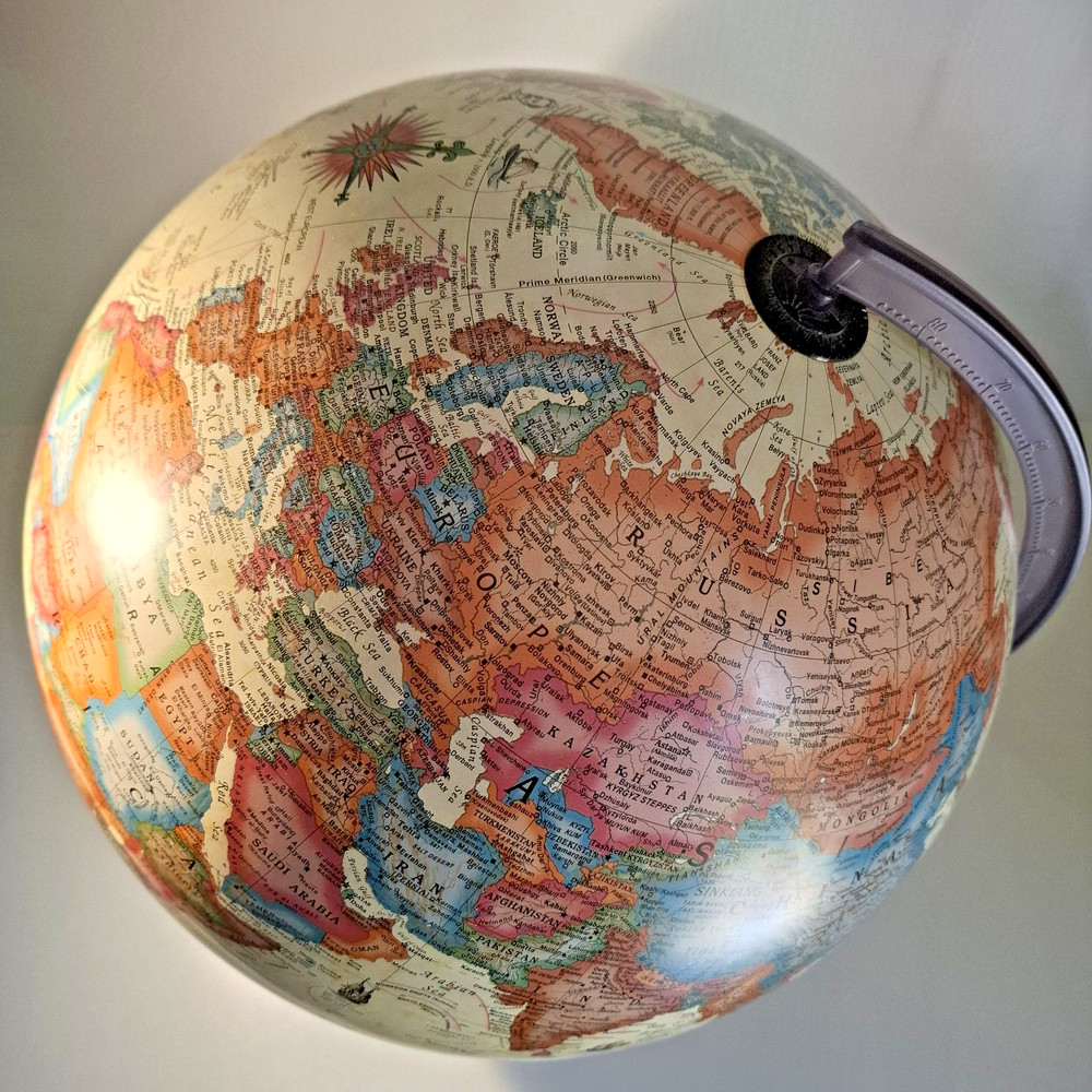 Repogle World Classic Scanglobe 12" / 30 cm Globe