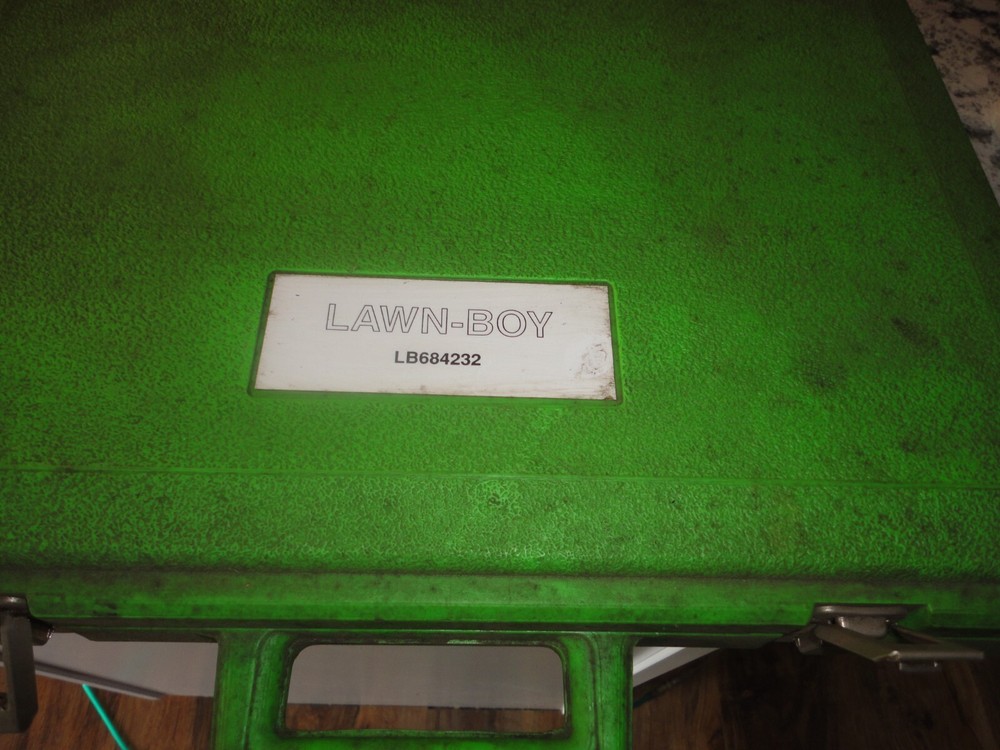 ONE USED Lawnboy LB684232 "M" Engine Service Tool Set