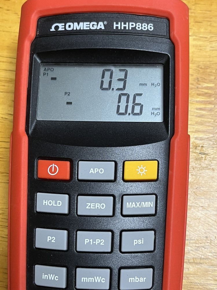 Omega Model HHP886 Manometer with Datalogging