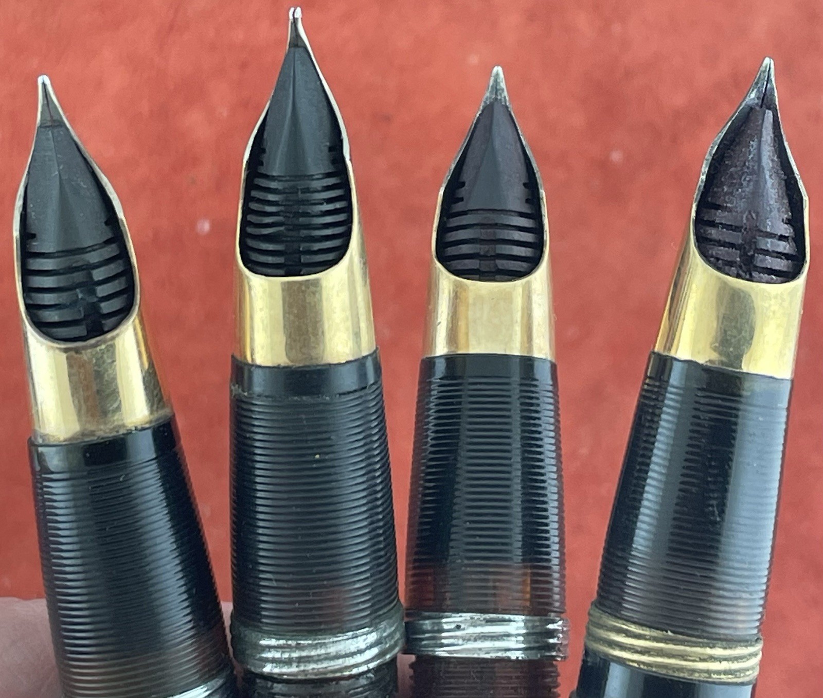 Sheaffer Fountain Pen ~ 14K Gold Triumph Nibs ~ Below Scrap ~ You Get 4 + Parts