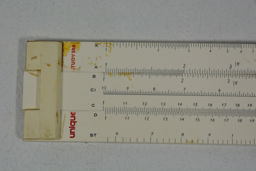 UNIQUE UNIVERSAL STUDY 500 Slide Rule Plastic has Cursor no Case