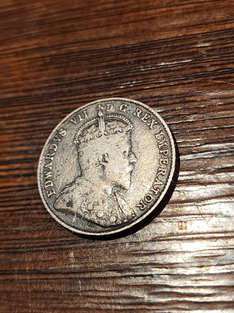 1902 Canada 10 Cents Silver Coin