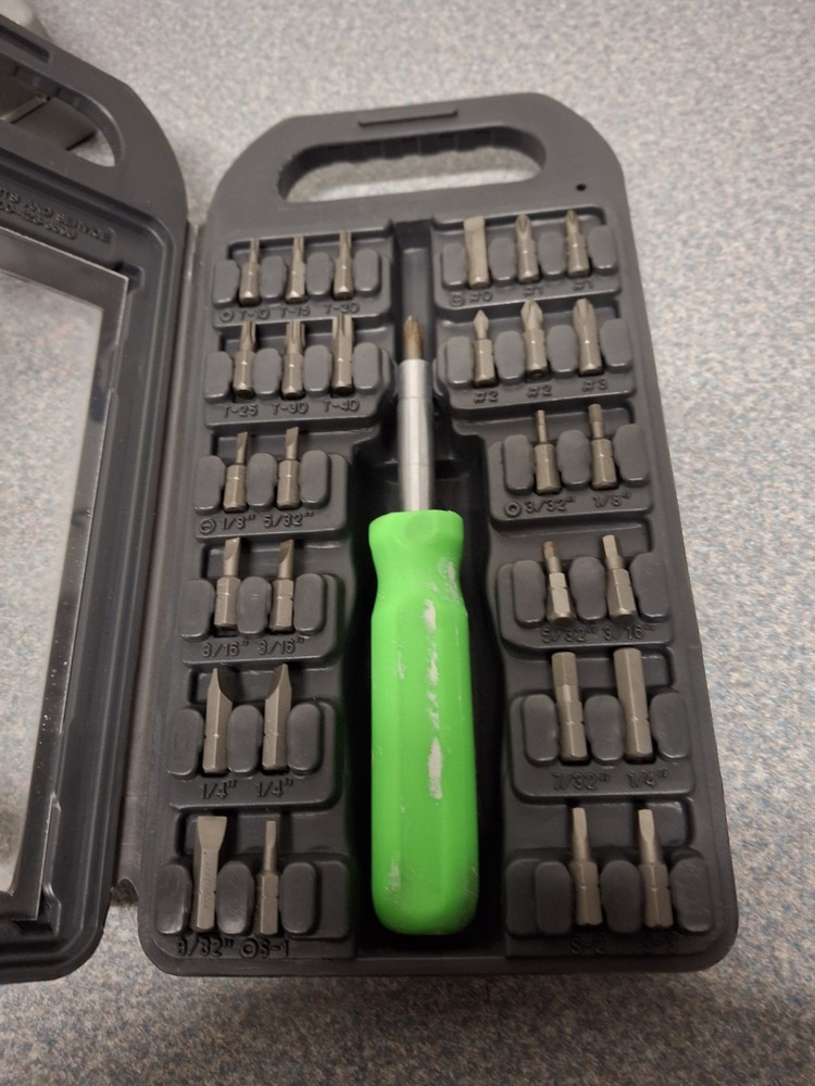 Popular Mechanics Driver Set Screwdriver - 15pc