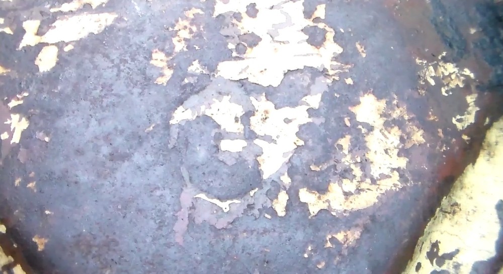 Old Relic US WW2 1943 Dated "Bennett" Jerry Can with Desert Storm paint (USED)