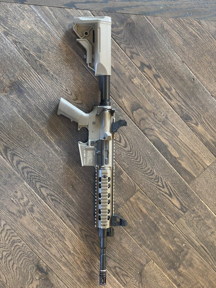Elite Force CFR Airsoft M4 ( Starter Pack)