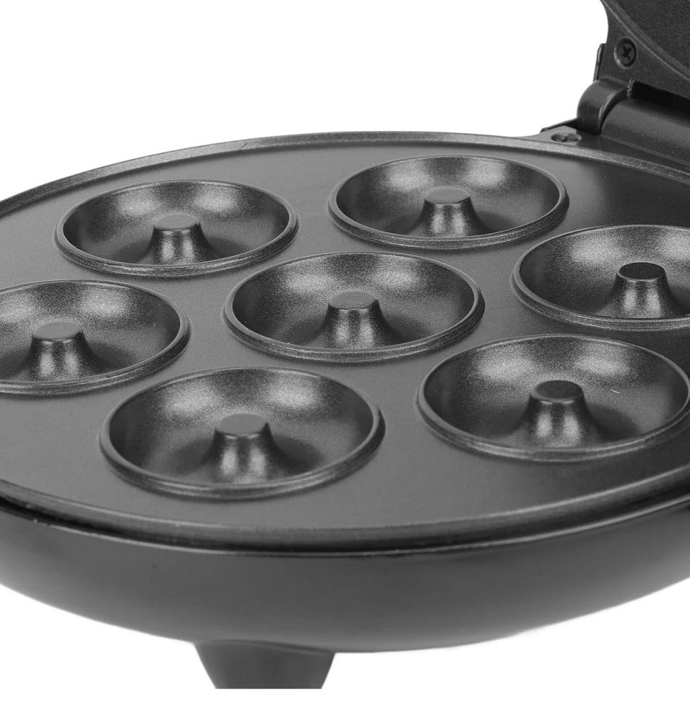 Donut Maker 1000W Makes 7 Doughnuts Mini Donut Baker Machine US Plug 110V Black