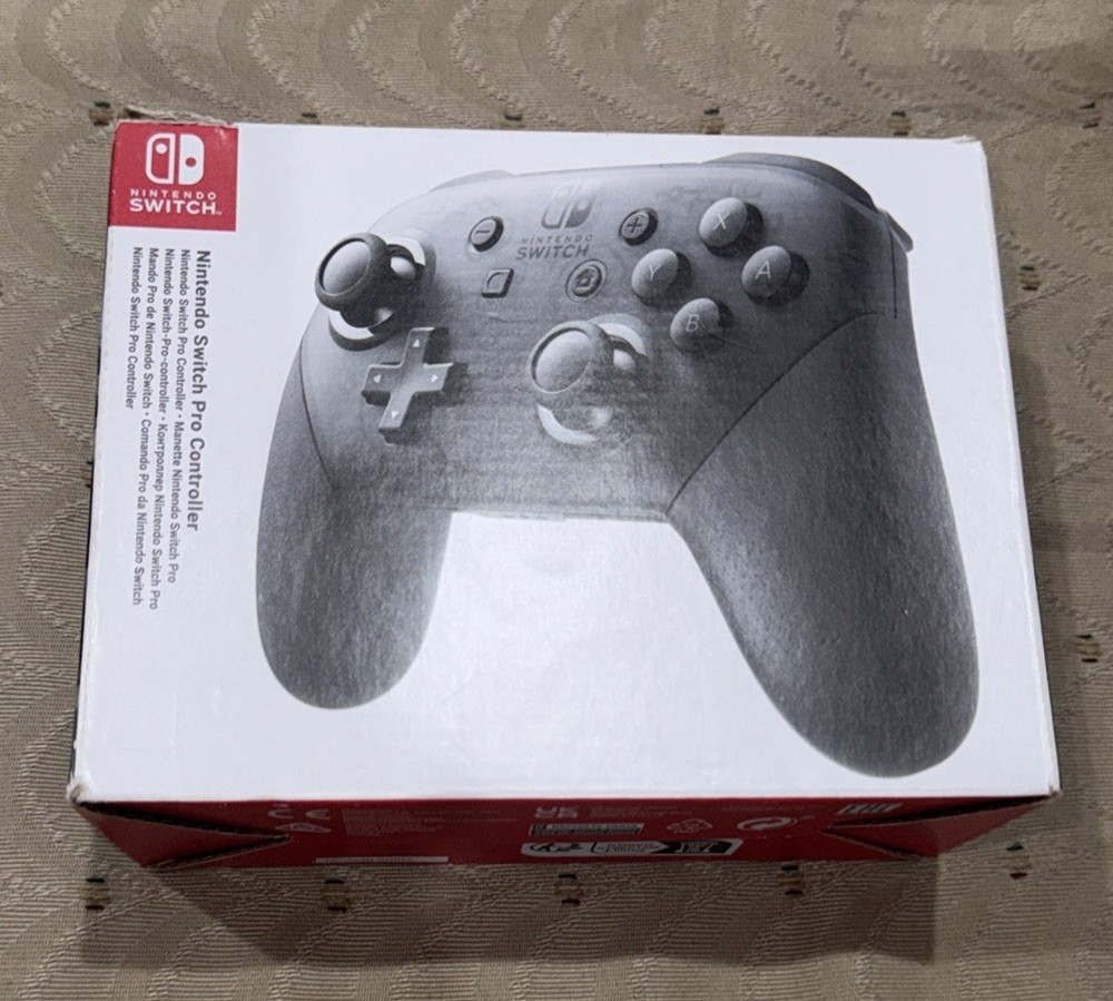 Nintendo Switch Pro Controller - Black