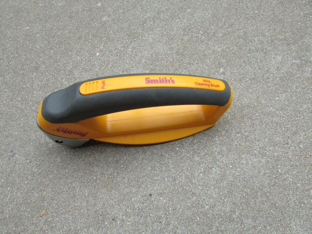 Smith's Axe Machete Hand Held Sharpener with Wire Cleaning Brush Yellow Black