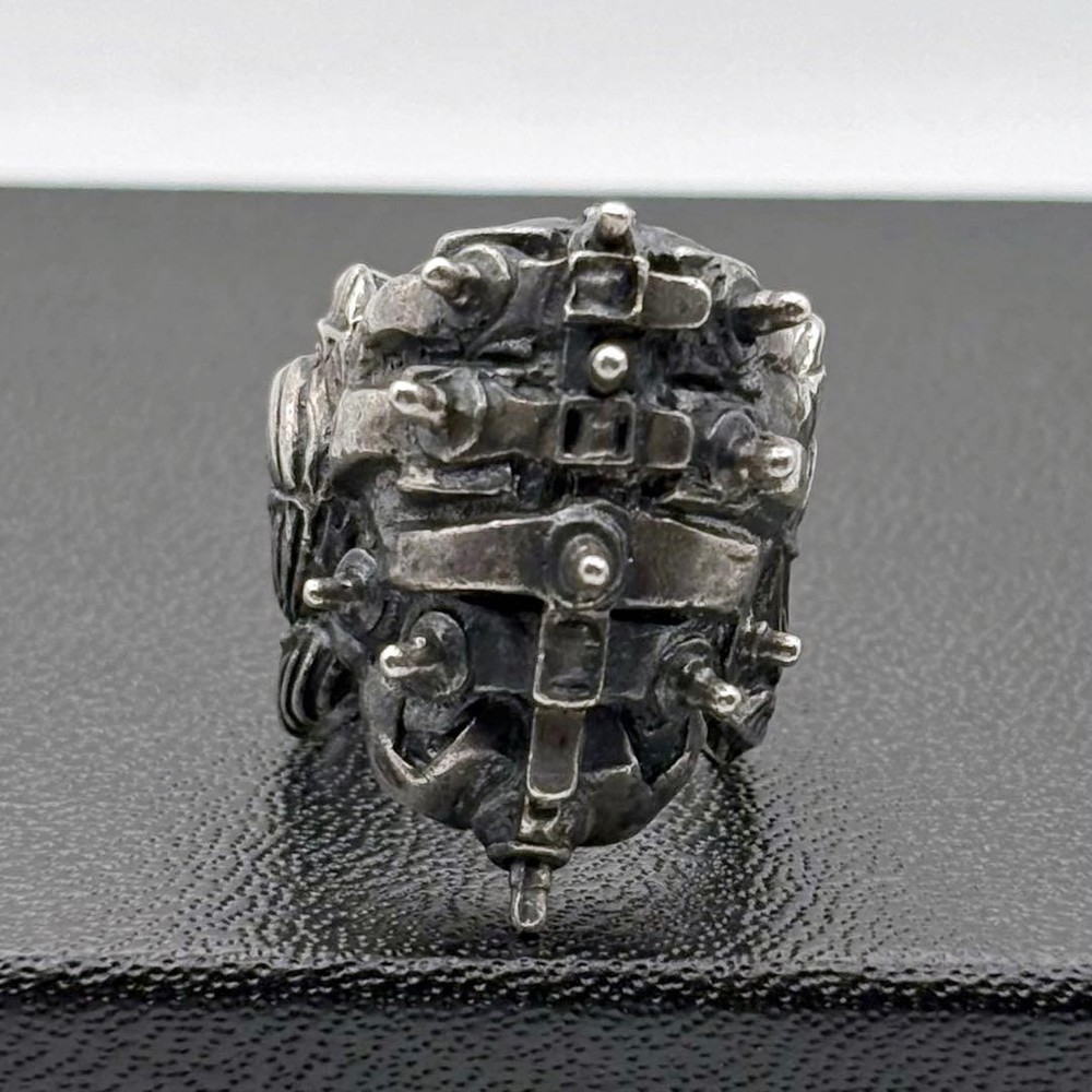 HIDE YOUR FACE Giger Ring Silver Hide Official Super Rare