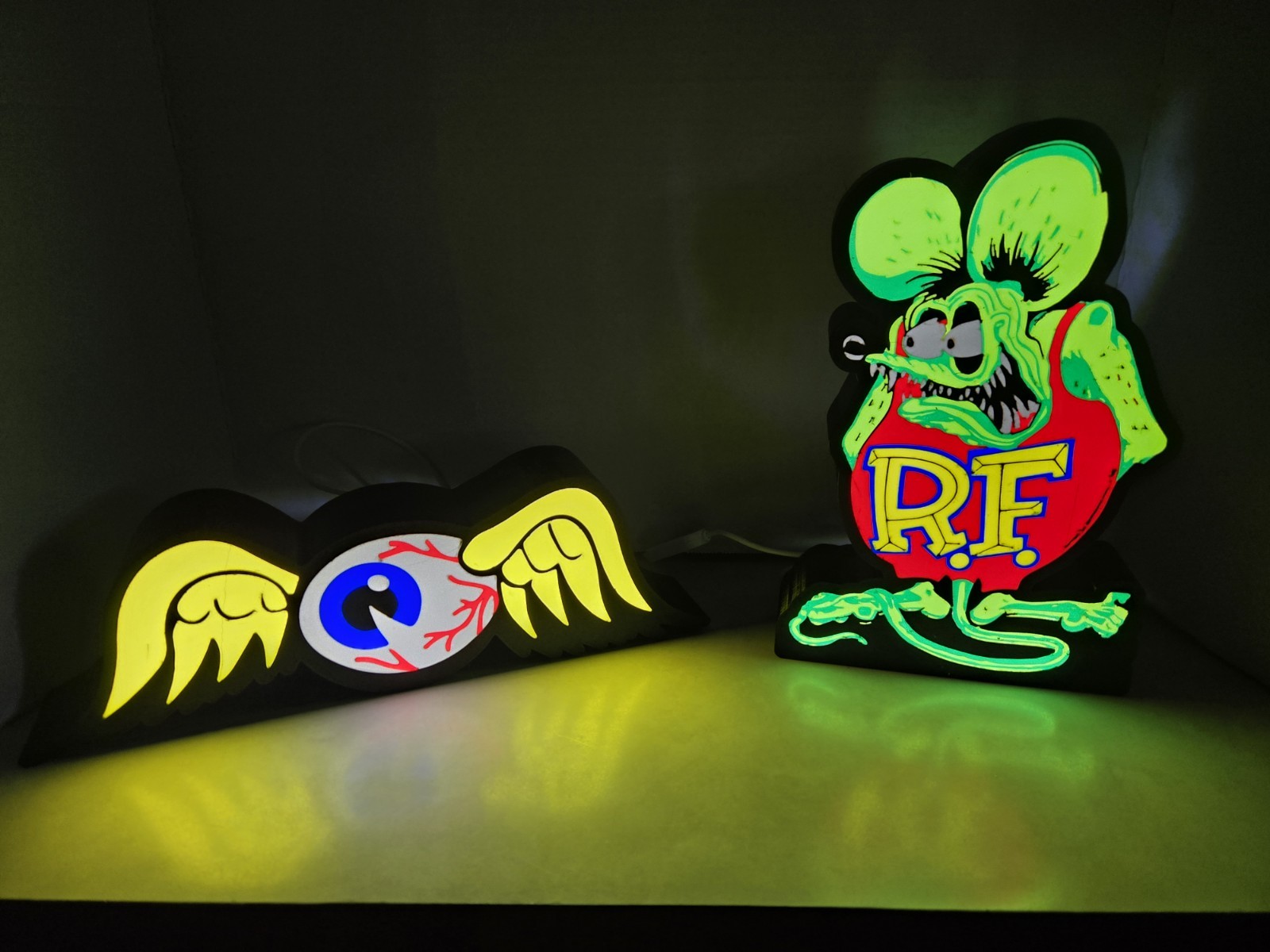 Von Dytch Flying Eye Lamp