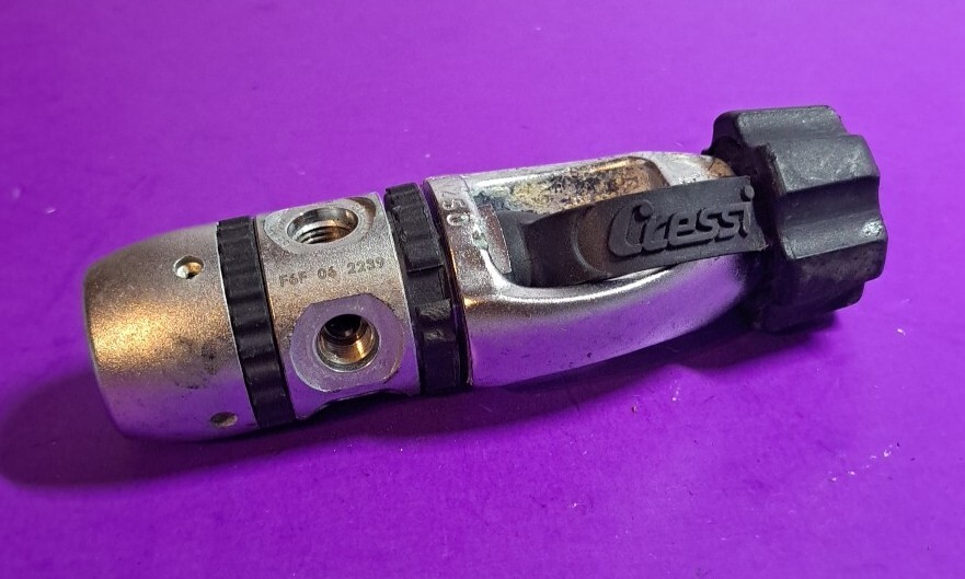 Cressi First Stage Regulator Yoke