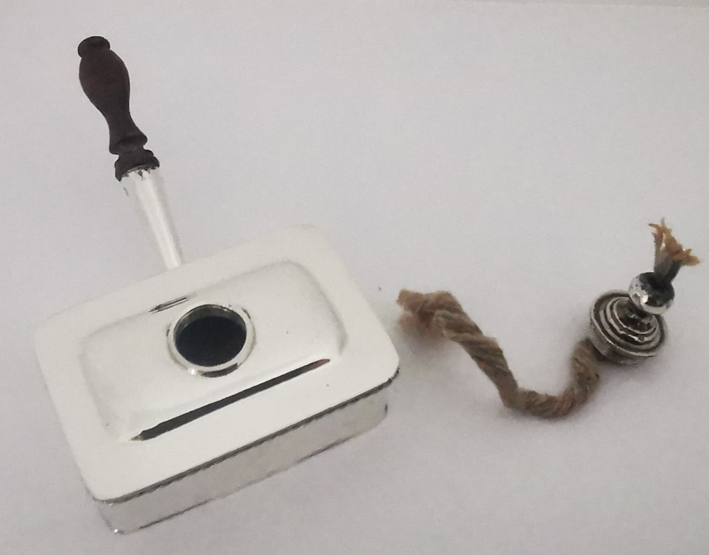 Asprey Fine Solid Silver Table Lighter - London 1938