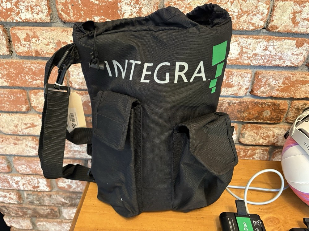 2020 Integra Duo Surgical Light System With 2 Batteries