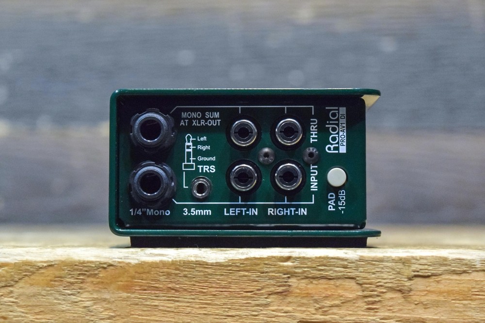 Radial Engineering ProAV1 Multi-Media DI Versatile Passive Multimedia Direct Box