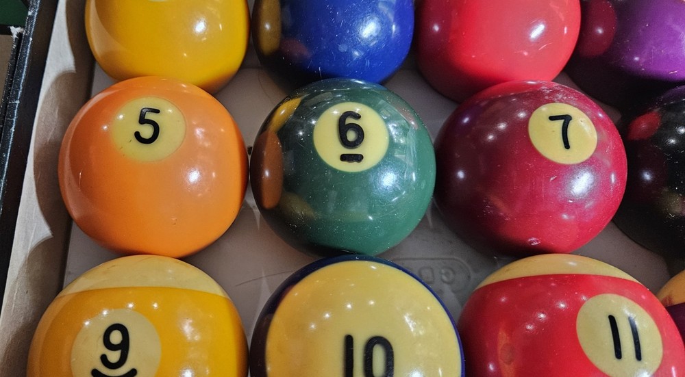 Vintage Billards Pool Ball Set