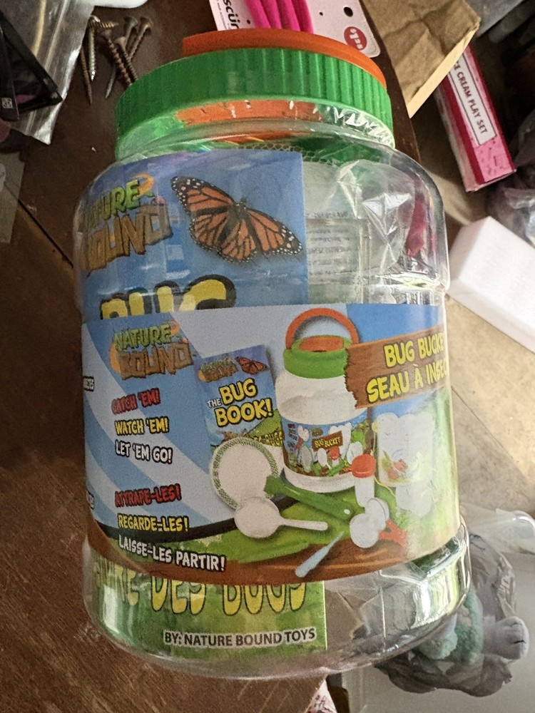 Bug Catcher with Habitat Bucket