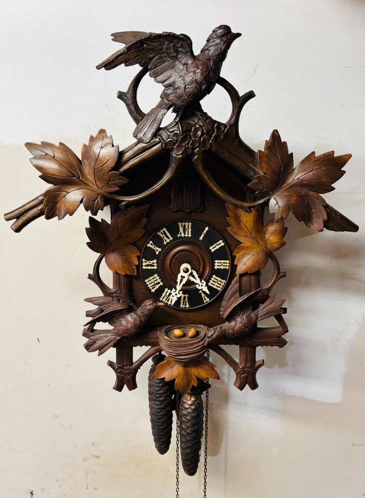 EXCEPTIONAL, LARGE,ANTIQUE, BLACK FOREST CUCKOO CLOCK