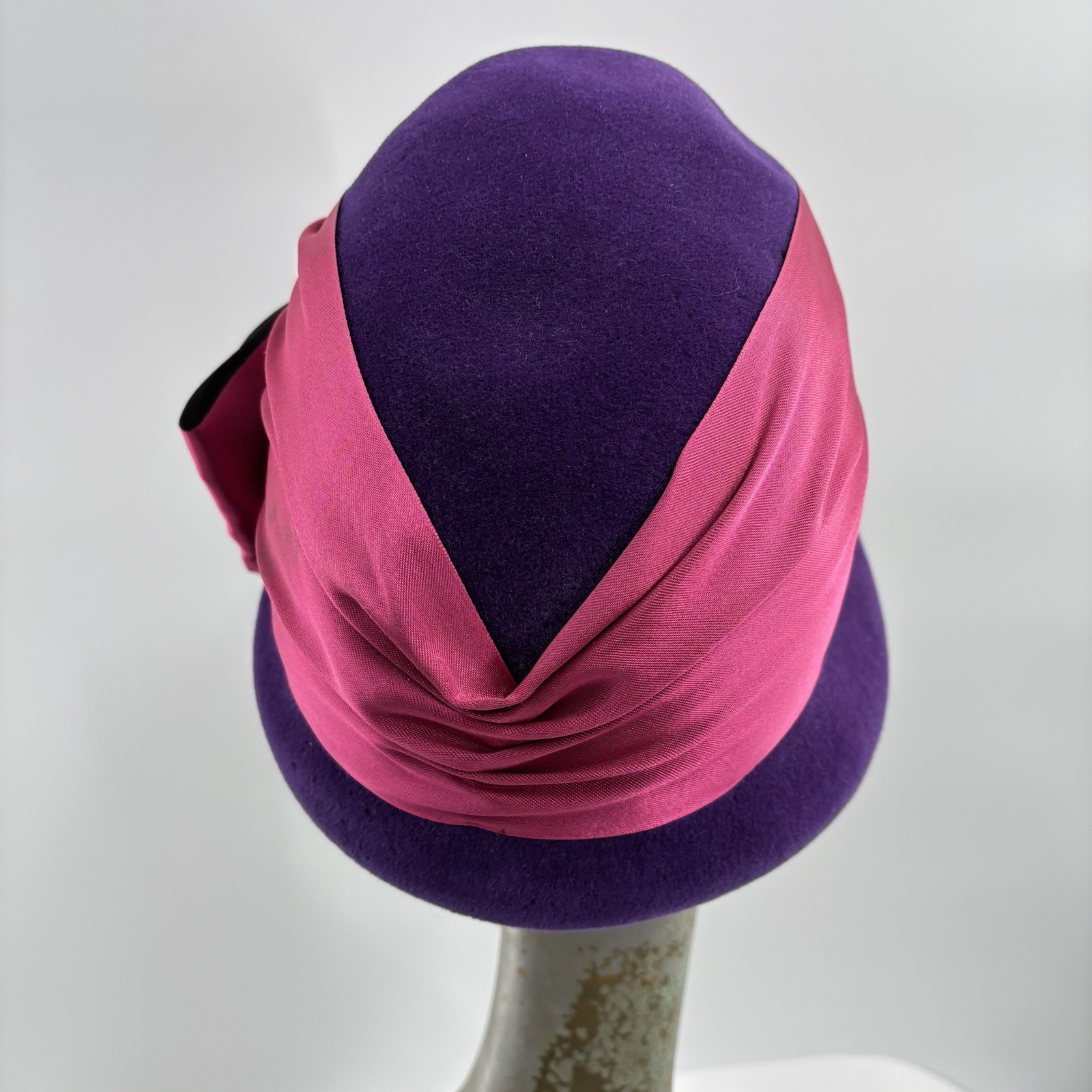 Vtg 60s Contessa William A Miller Cloche Hat Purple Felt Pink Bow Cocktail