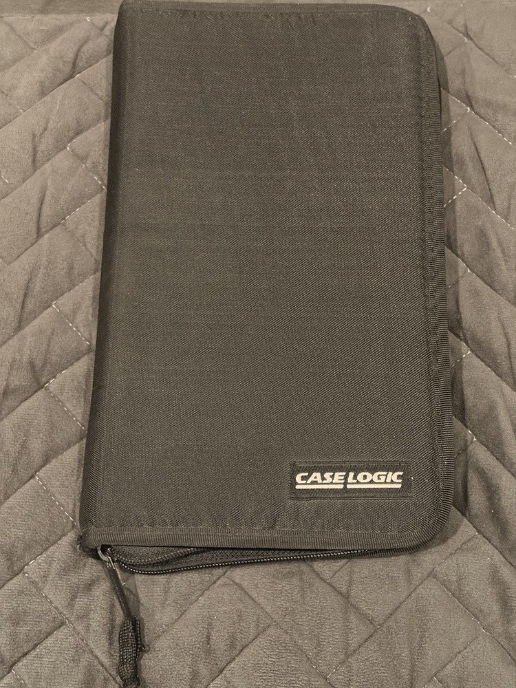 CASE LOGIC CD/DVD - Black Nylon 24 CD or DVD Storage Binder Case