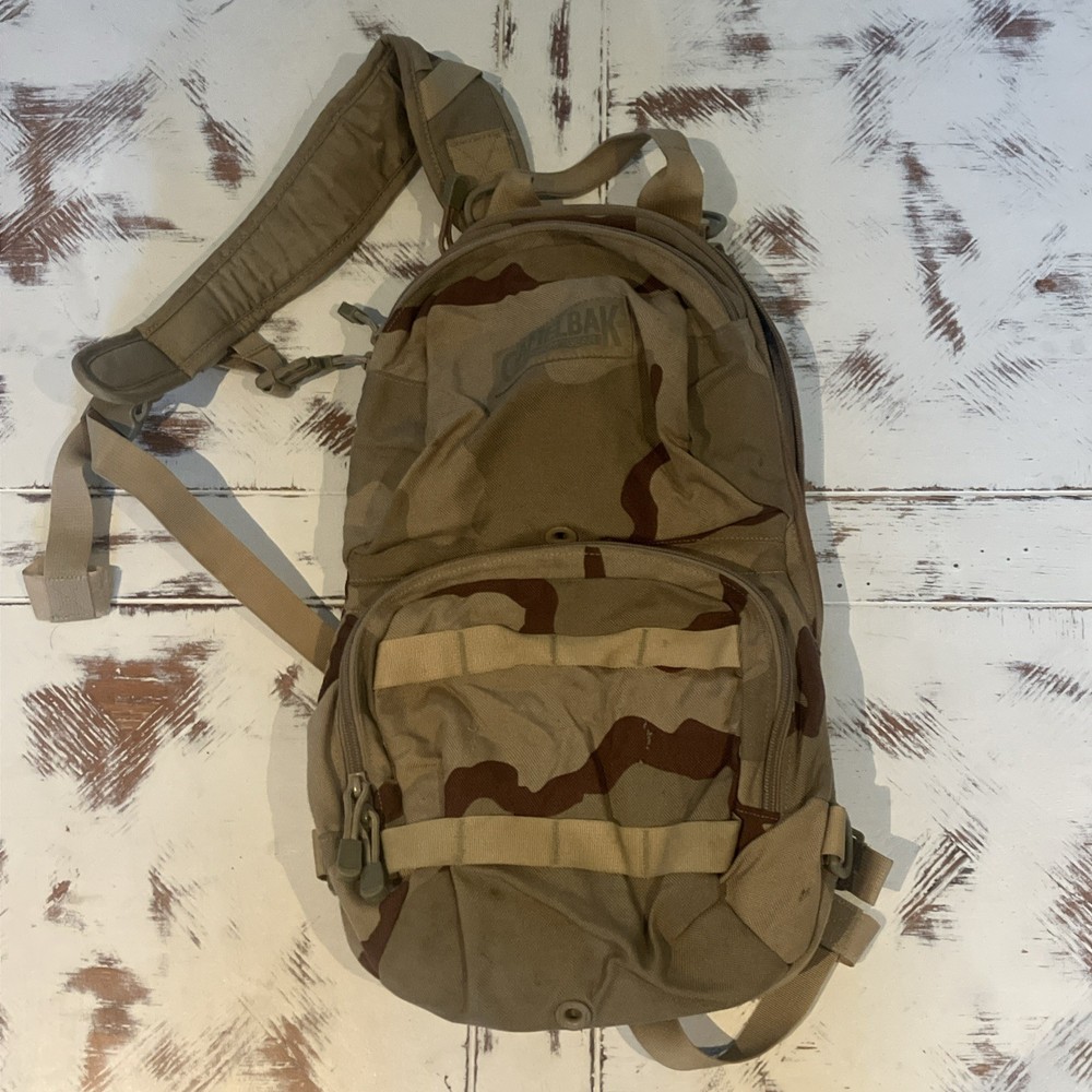 DESERT CAMO CAMELBAK SMALL PACK MULE (NO BLADDER) M.U.L.E. (USED) BACKPACK