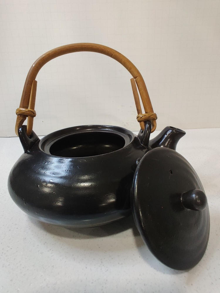 Black Teapot with Bamboo Handle, Stoneware, 24 Oz.-NEW
