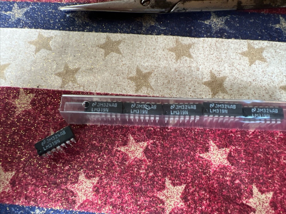 **  QUANTITY 2  **  LM319N