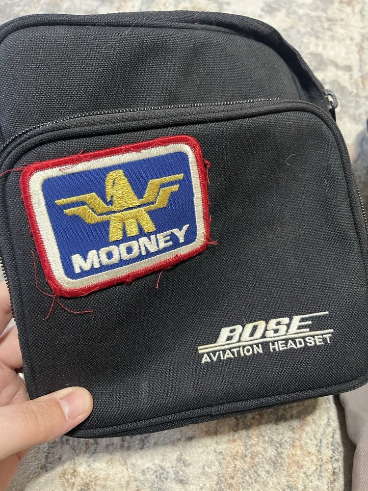 Bose Aviation Embroidered Headset Bag Lot (4) - Two Thicker Zip /Two Pull String