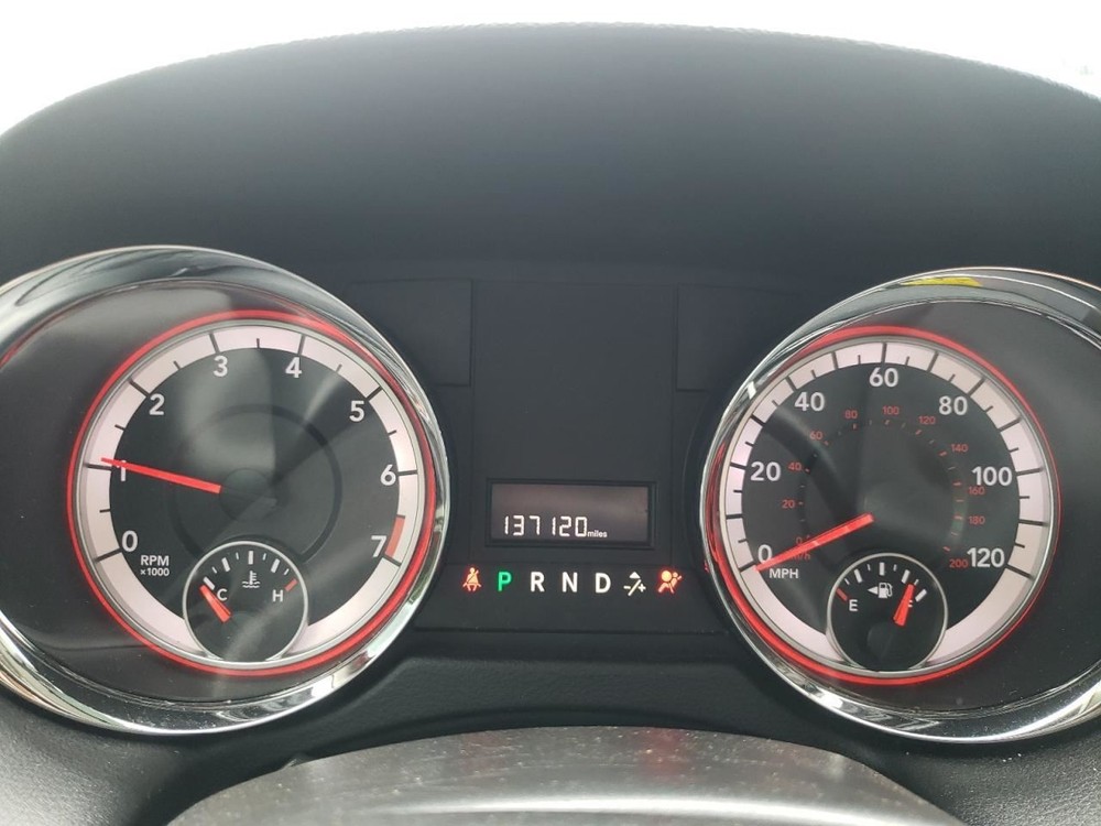 CARAVAN 2016 Glove Box 4843631