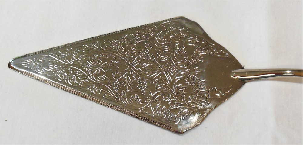 International Silver IS Silverplate Solid Cake Pie Server INS630