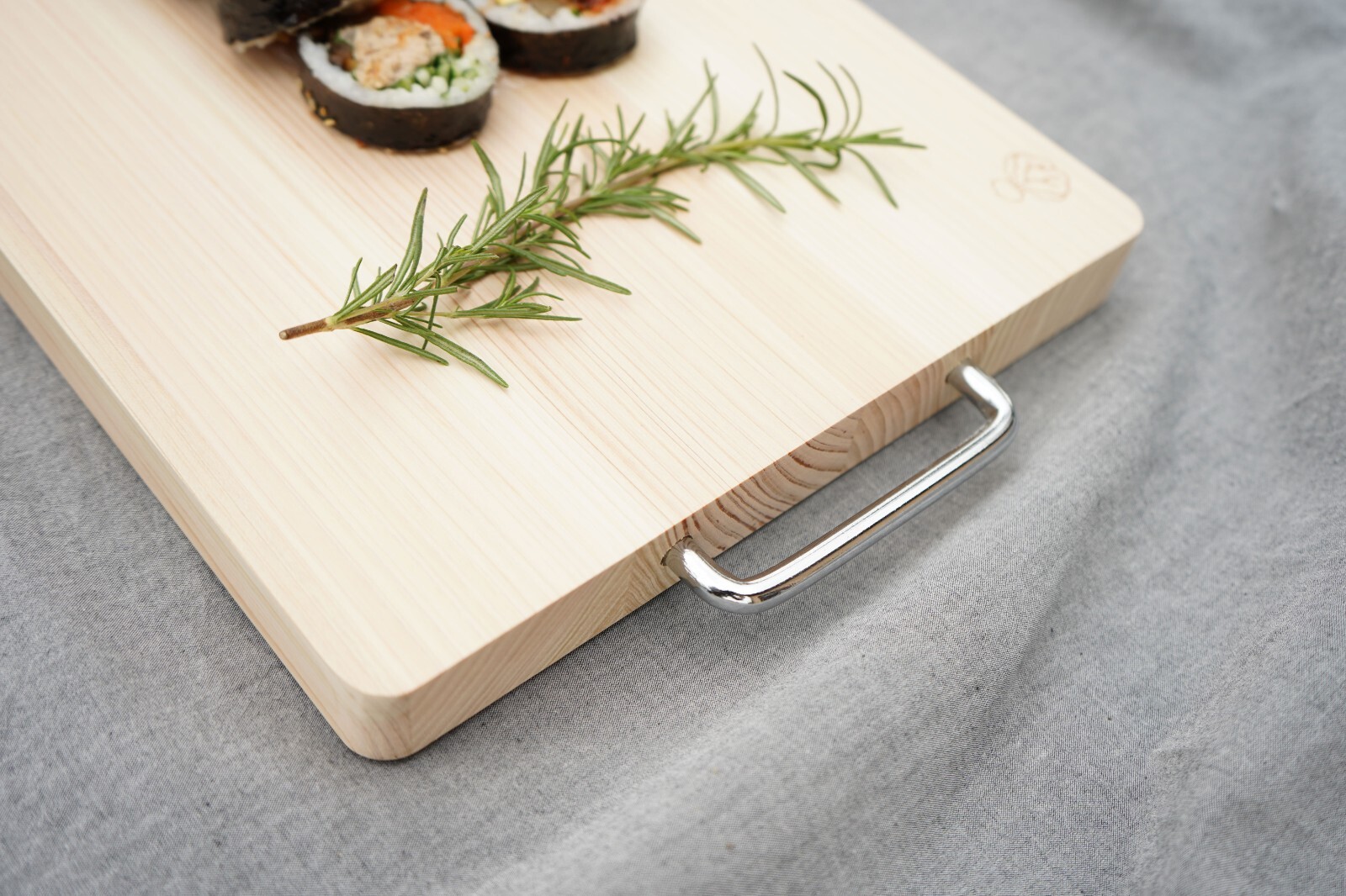 BOUMBI Hinoki Wood Reversible Cutting Board with Metal Handle(17.3x9.8x1.05)