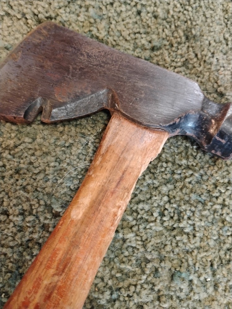 Vintage Wooden Handle Hatchet Very Sharp Solid Great Useable Condition USA