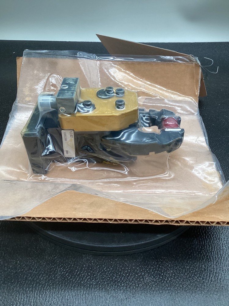 PHD ML314027 Pneumatic Gripper NEW