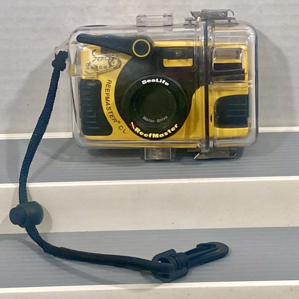 Sealife Automatic Reefmaster CL Wide Angle 35mm Dive Camera w Underwater Case