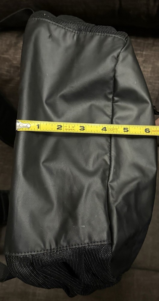 Preowned Under Armour Medium/Large Black & Gray Backpack Bag