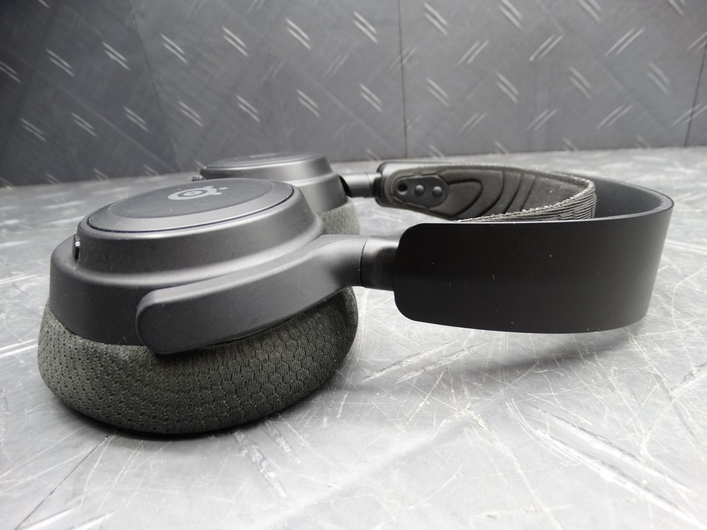 SteelSeries - Arctis Nova 7 Wireless Gaming Headset - Black