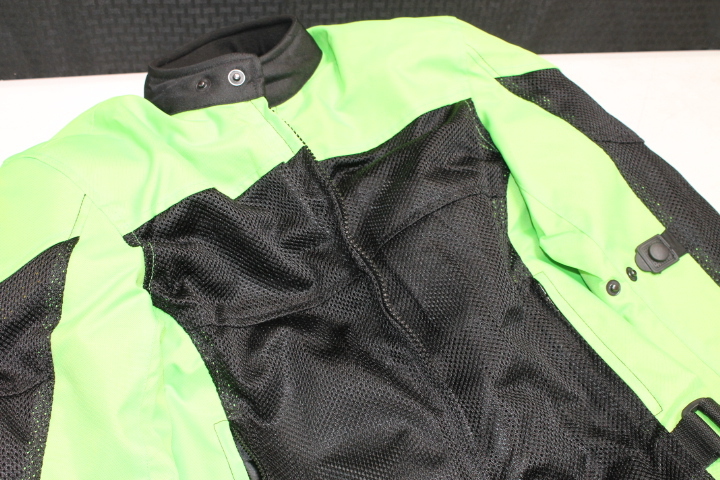 NEW MEDIUM M LIME GREEN POLYESTER MESH ARMOR MOTORCYCLE JACKET *JACKET RUN SMALL