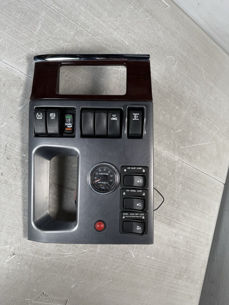 2019 Peterbilt 579 Paccar Switch Dash Panel S64-6180-0009111 *1955*