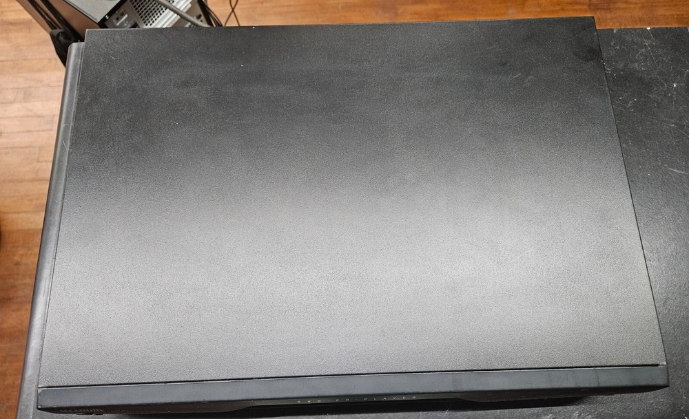 KLH DVD 221 DVD Player NO Remote WORKING