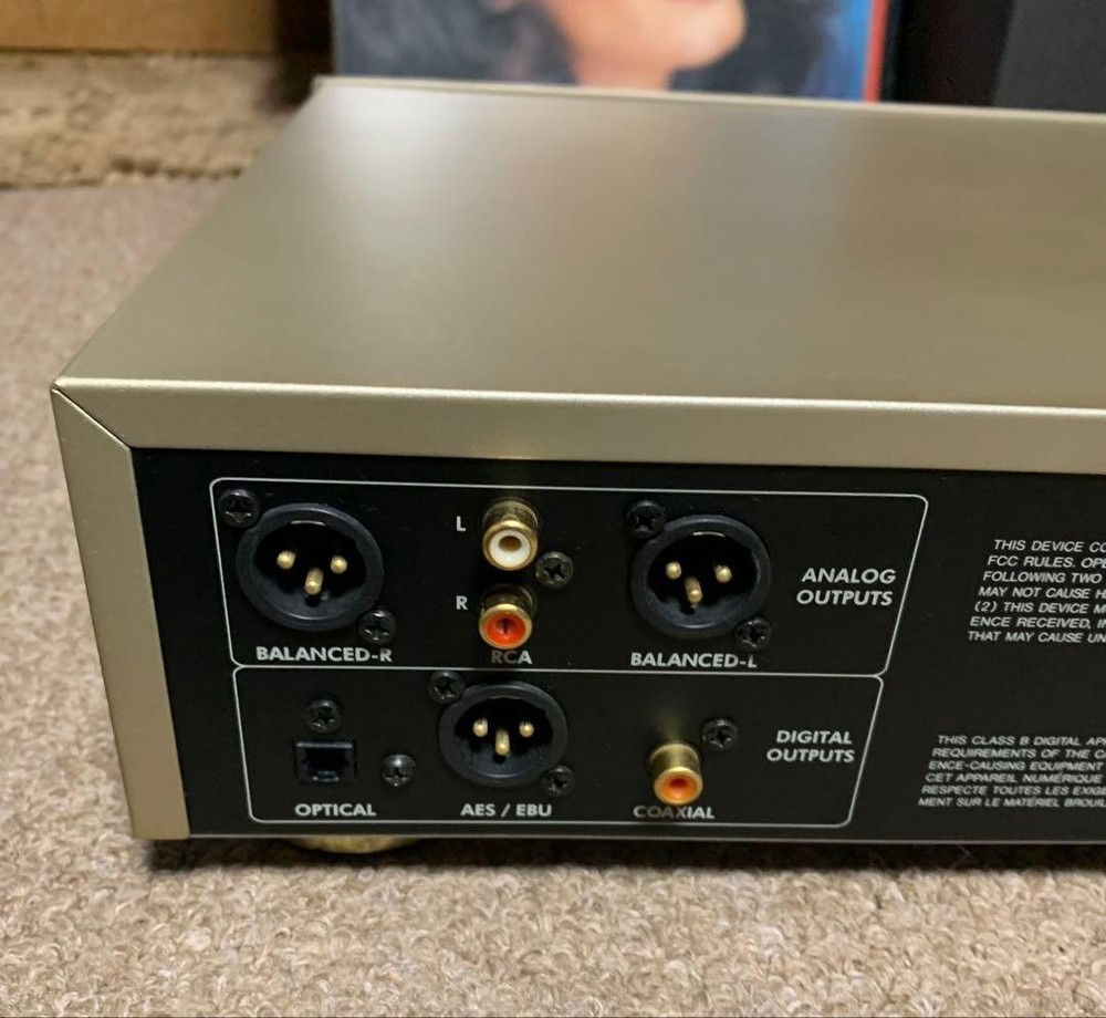 CEC CD3300 CD Player Burr Brown 24bit LEF Class-A XLR w/Remote FullyFunction