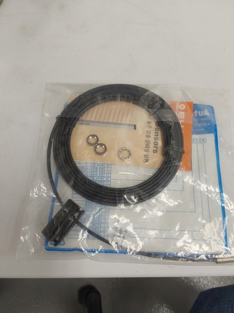 New AUTONICS FD-620-10 Cable Fiber Optic Diffuse Reflective 6mm Threaded End 2m