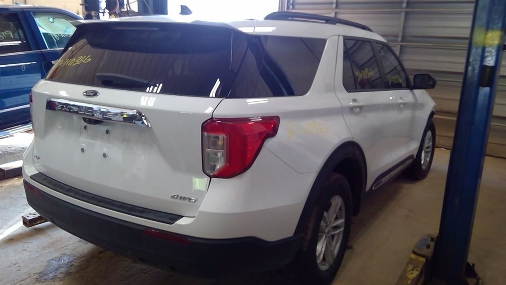 Camera/Projector Camera Windshield Mounted Fits 20-23 EXPLORER 10309563