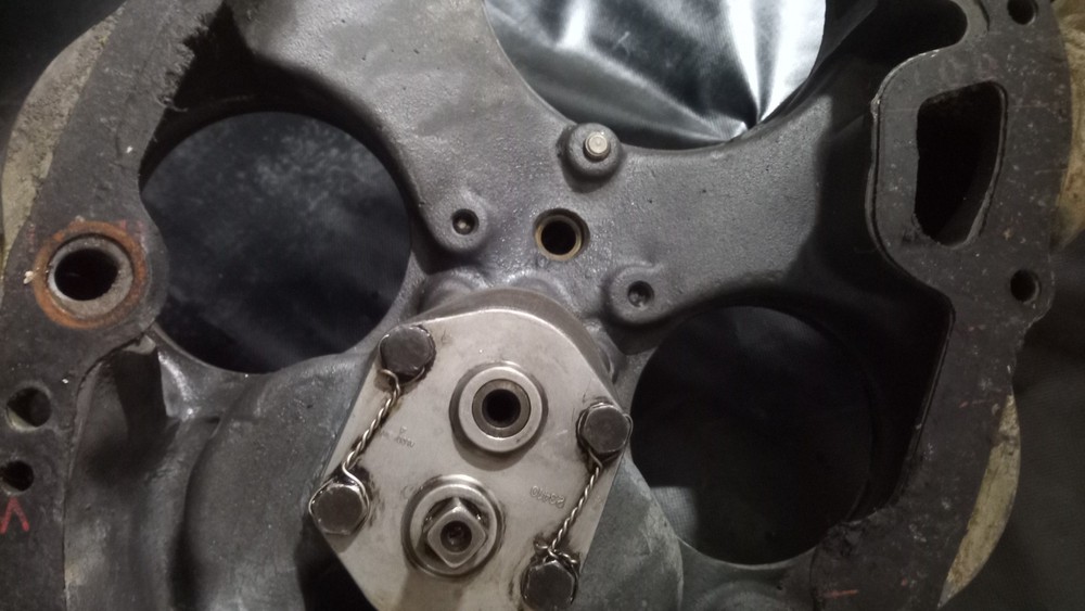 530007 O-300 C-145 CONTINENTAL ACCESSORY CASE AIRCRAFT ENGINE